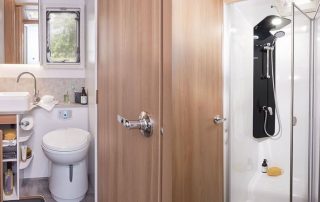 Lenny – Bailey Adamo 75-4I 4 Berth Motorhome for Hire (3) Lenny Bailey Adamo 75 4I 4 Berth Motorhome for Hire 3